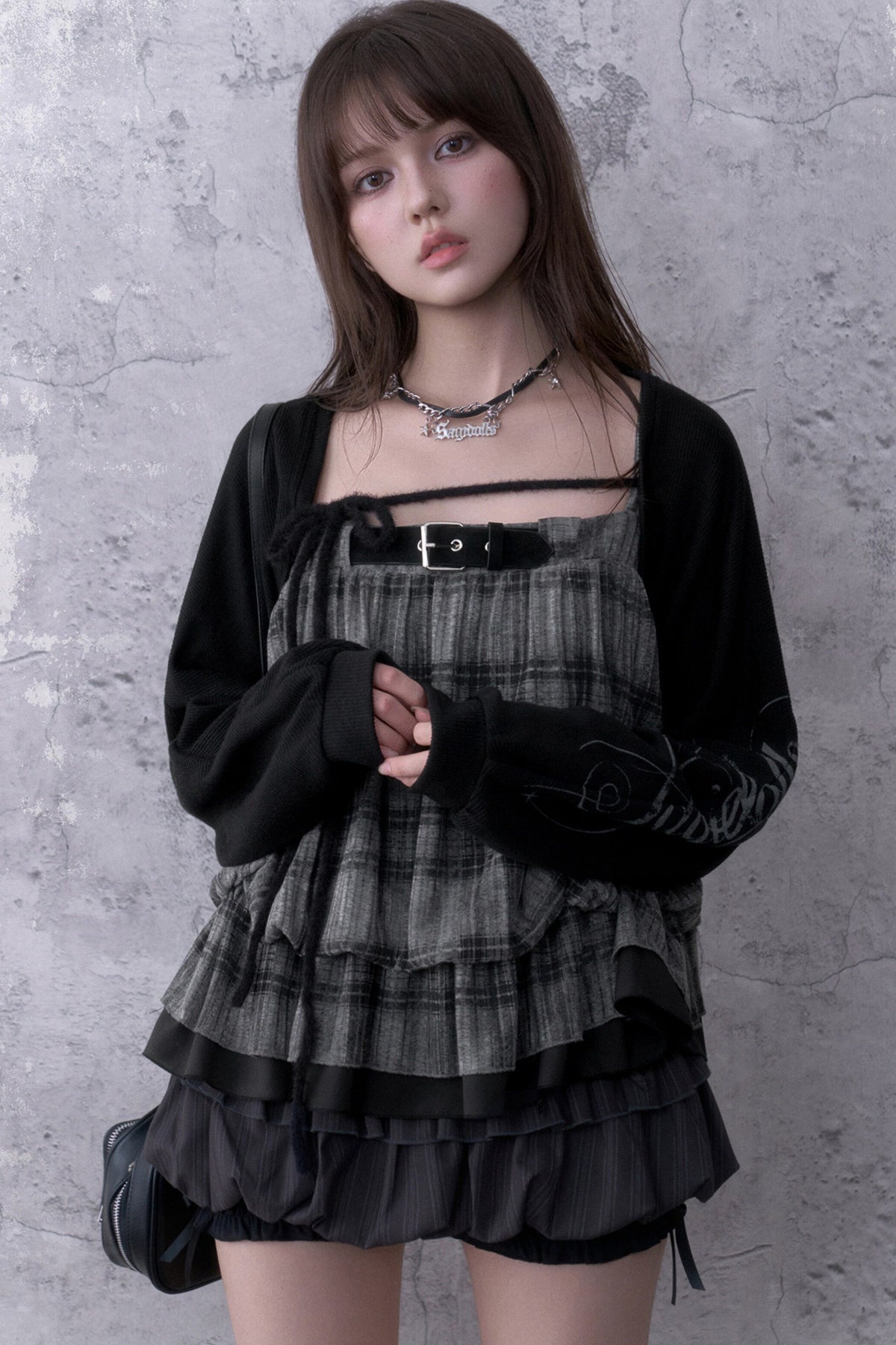 Loose Dark Print Knit Top