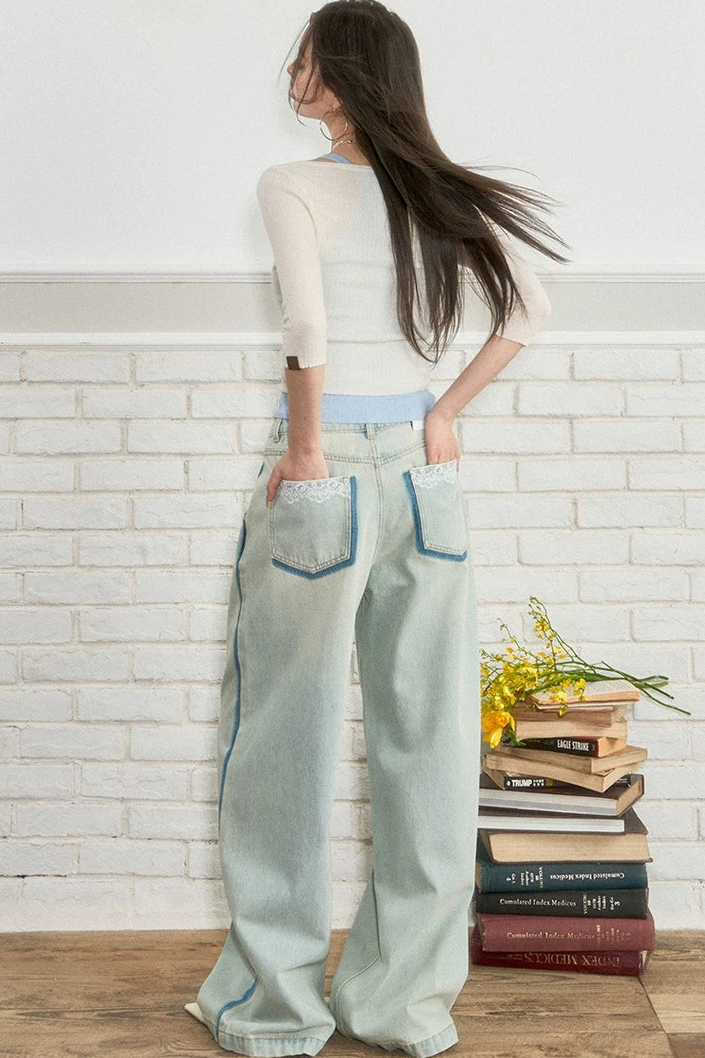 Viapitti Lace Patchwork Straight Jeans
