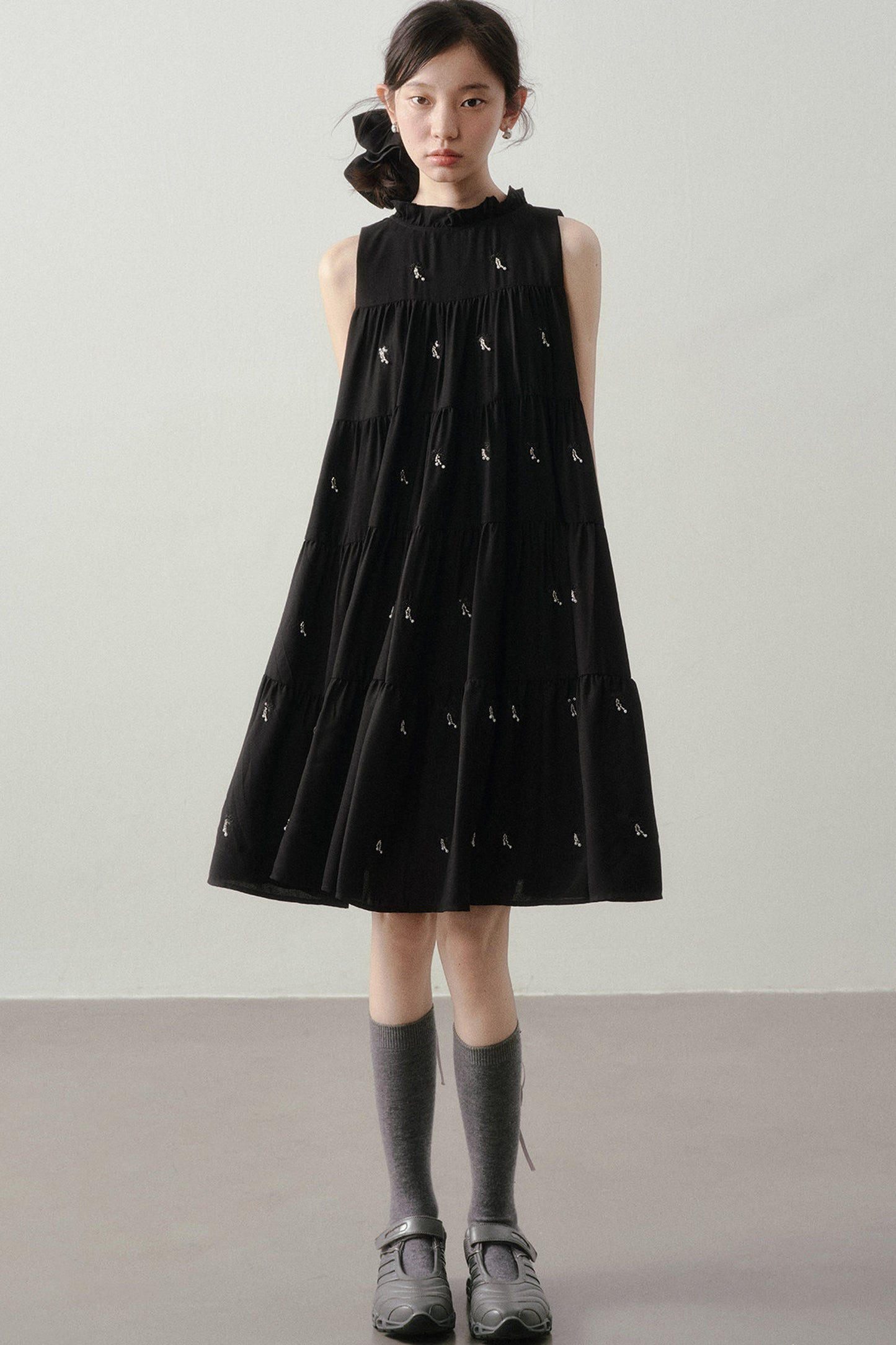 Embroidered Sleeveless Ruffle Stand Collar Dress