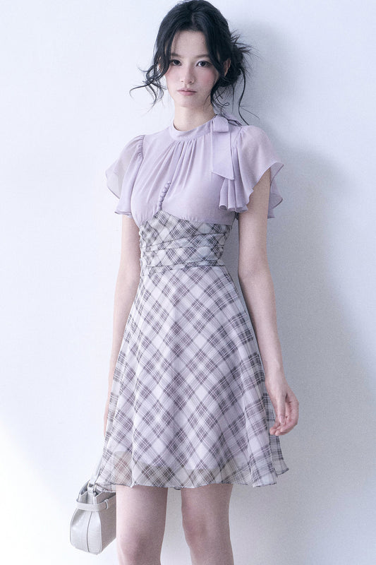 Robe à carreaux lavande à volants