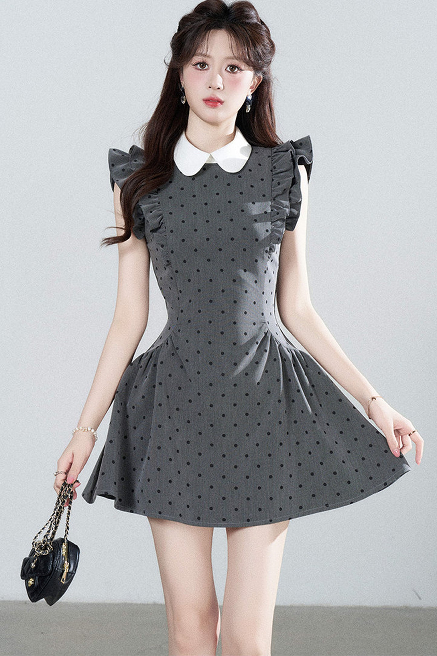 Polka-Dot-Kleid mit Flatterärmeln