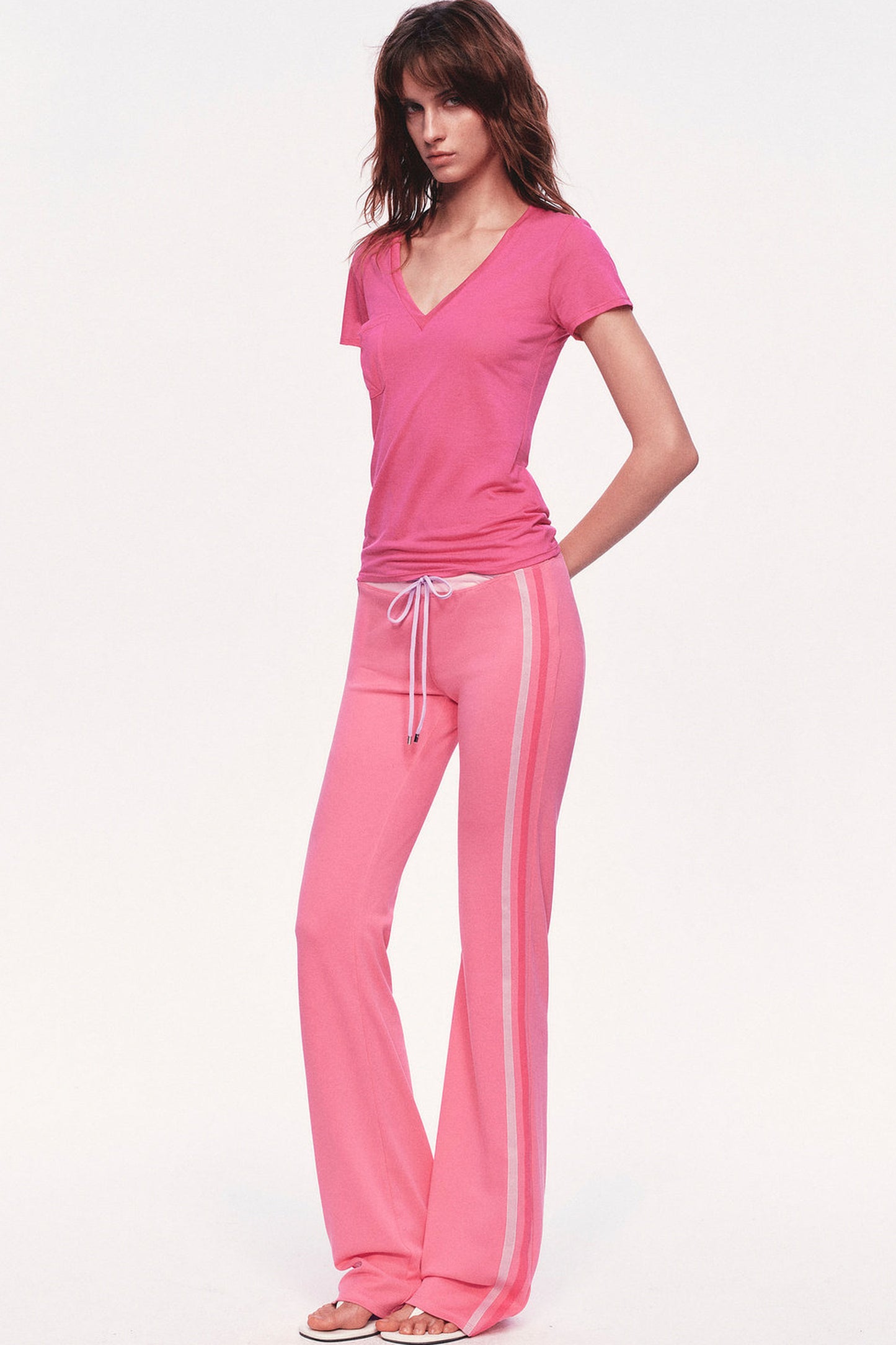 Pantaloni dritti a vita bassa con coulisse e doppia fascia in vita