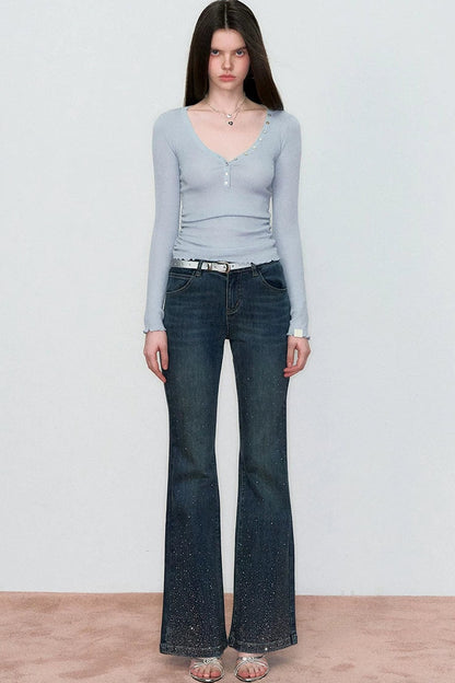Retro-Jeans mit Strass und ausgestelltem Bein