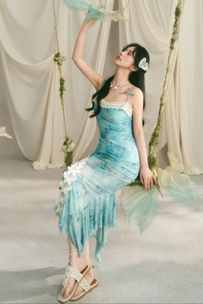 Meerjungfrauenkleid mit Spaghettiträgern und Schmetterlingsspitze