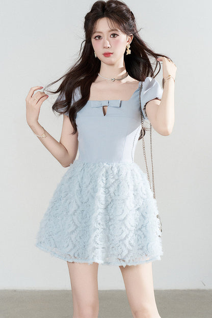 Robe élégante bleue en tulle