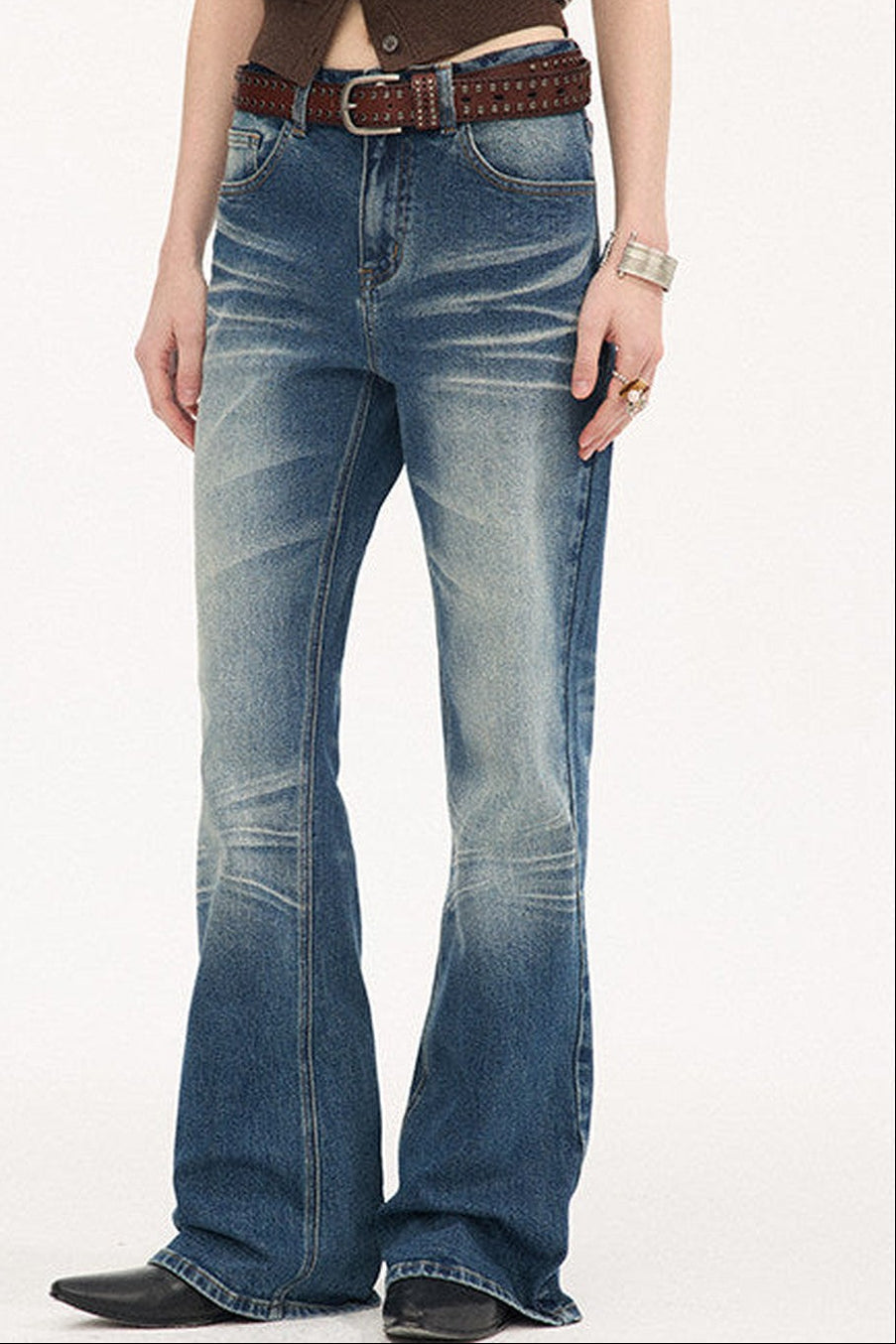 Low-Waist Wide-Leg Jeans