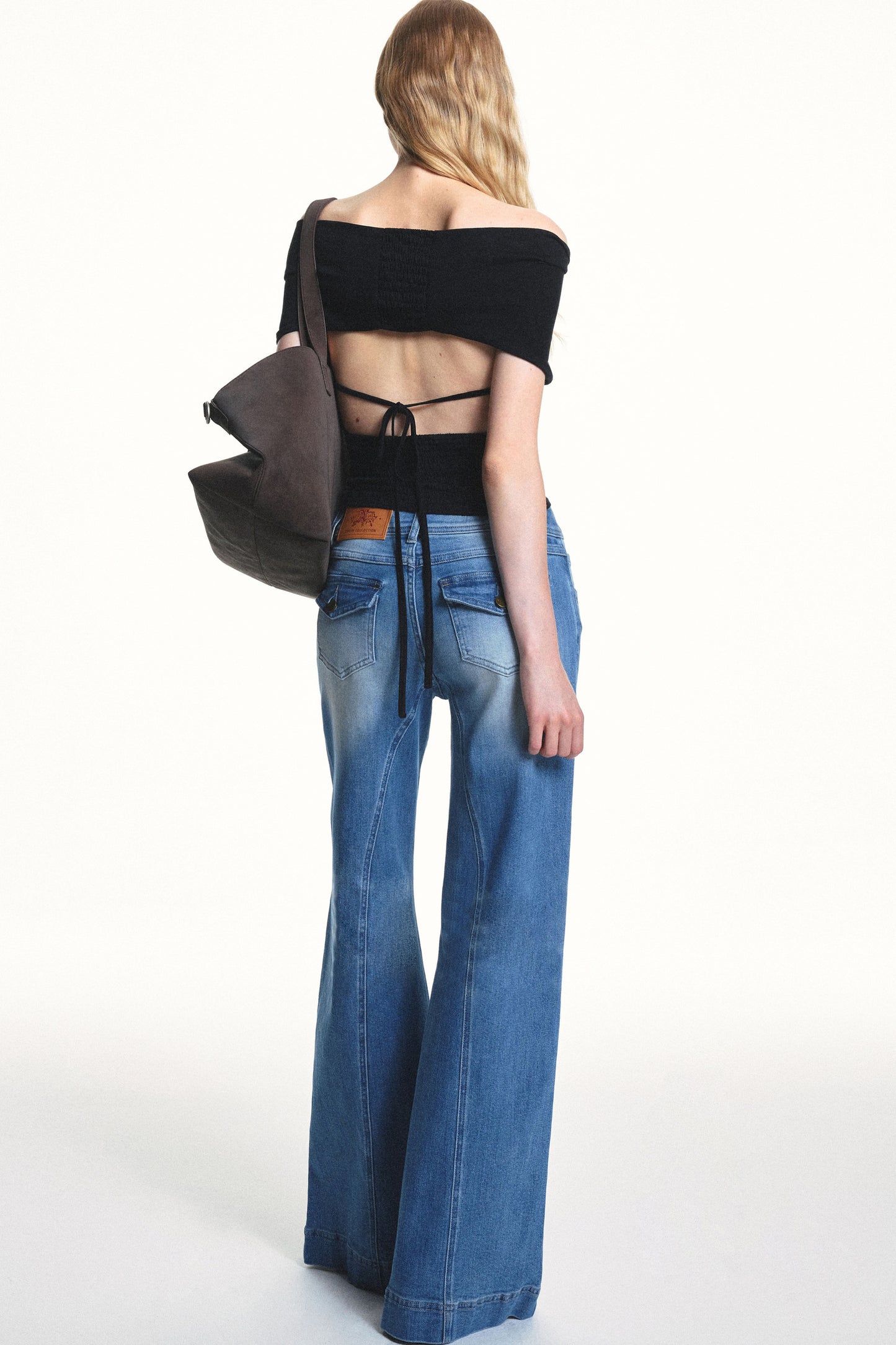 Retro Wide-Waisted Jeans