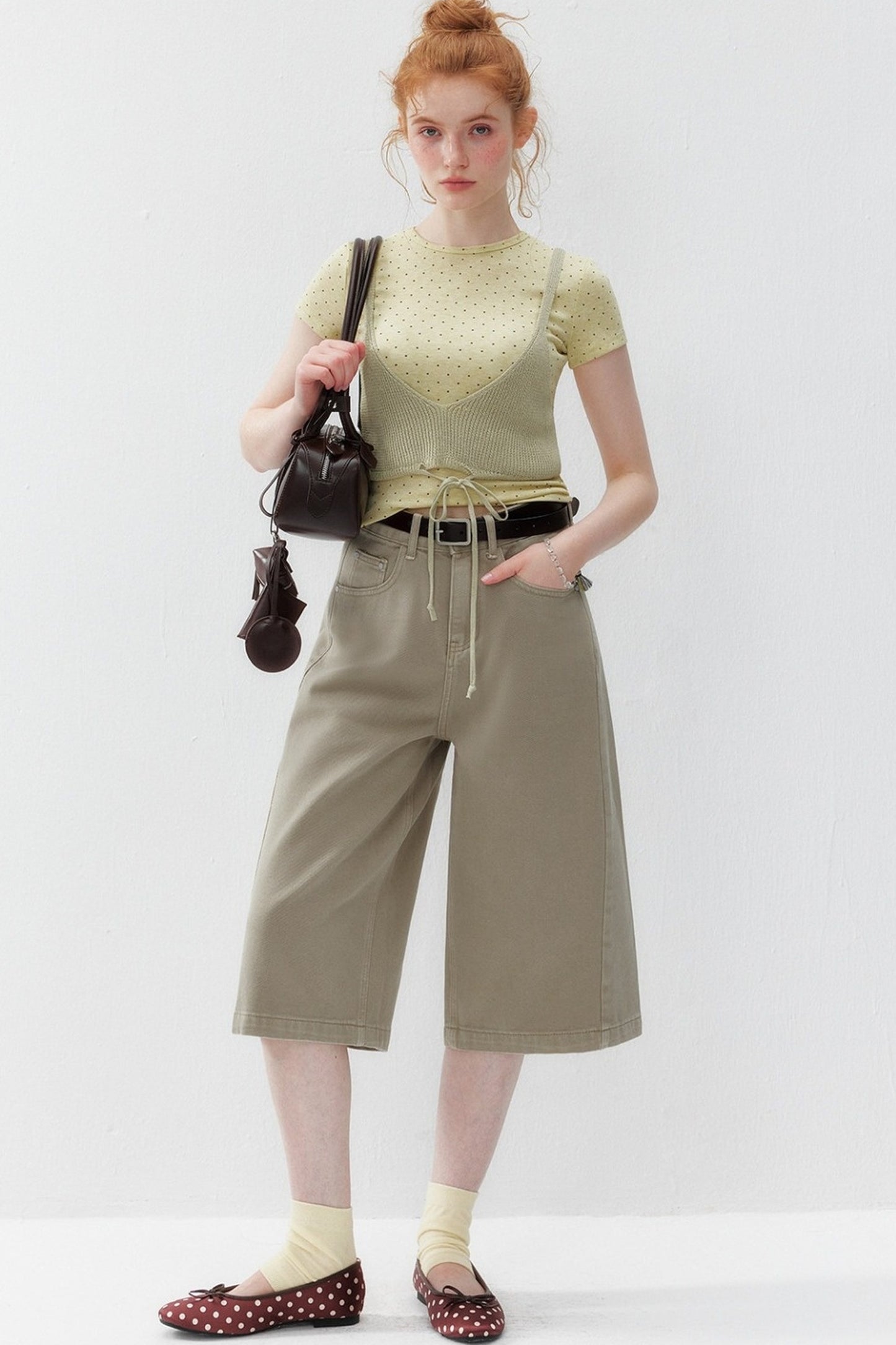 Khakifarbene Baumwollshorts mit geradem Bein