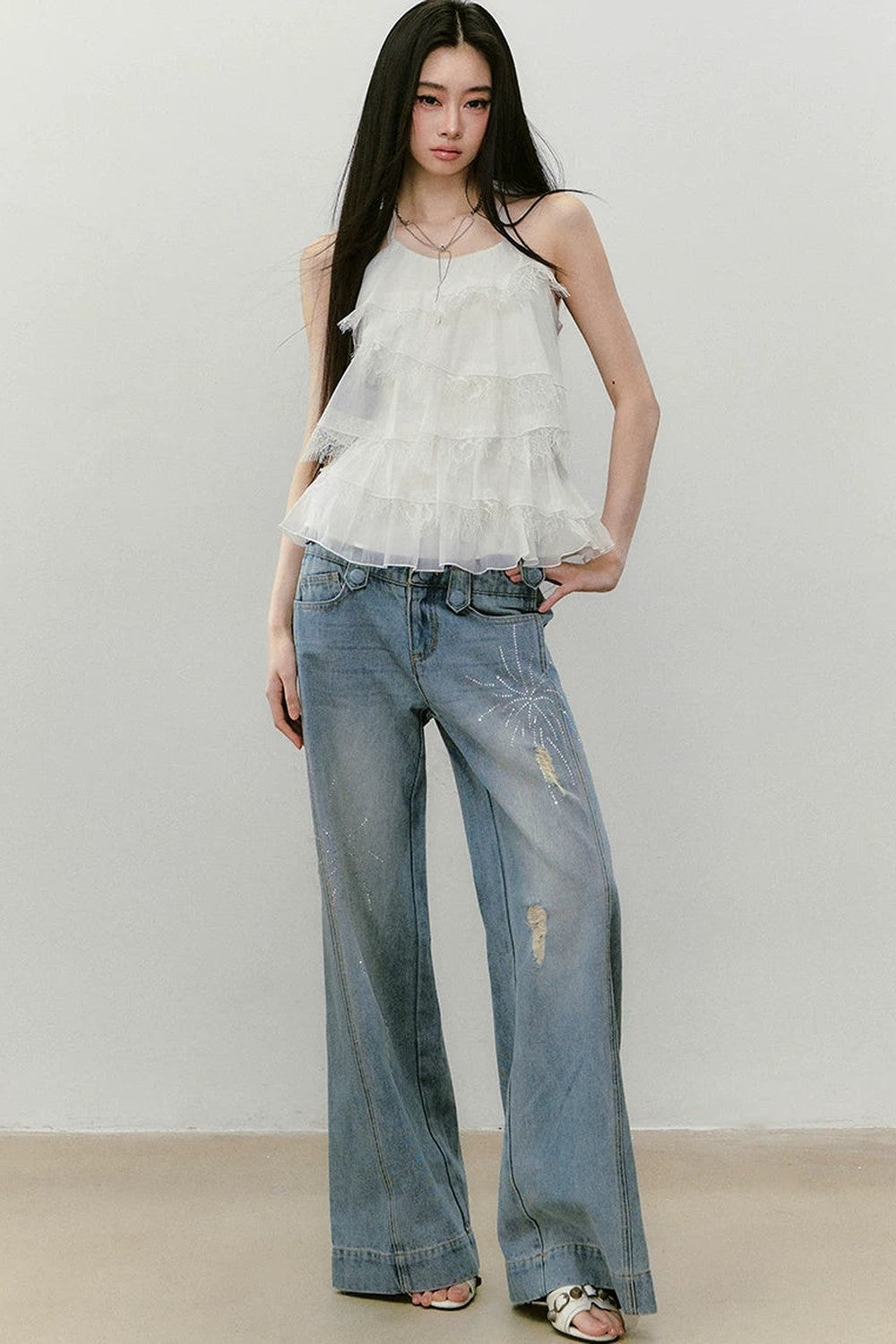 Top dos-nu patchwork en dentelle