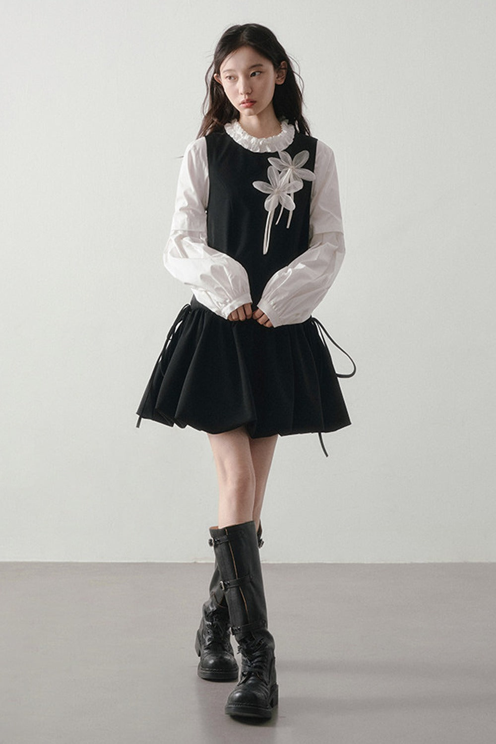 White Ruffled Collar Lantern Sleeve Blouse