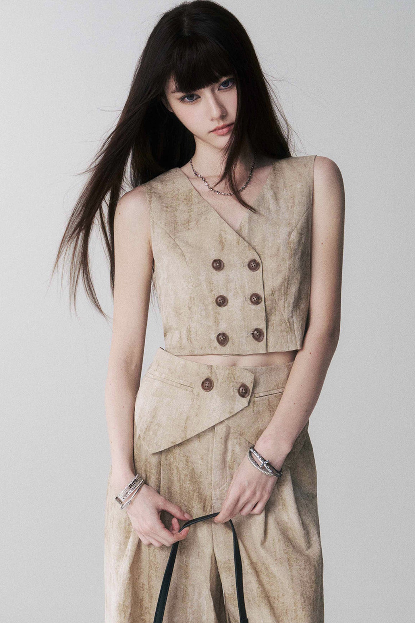Sophisticated Summer Vest Set-Up