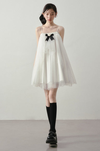 Robe à bretelles en résille française