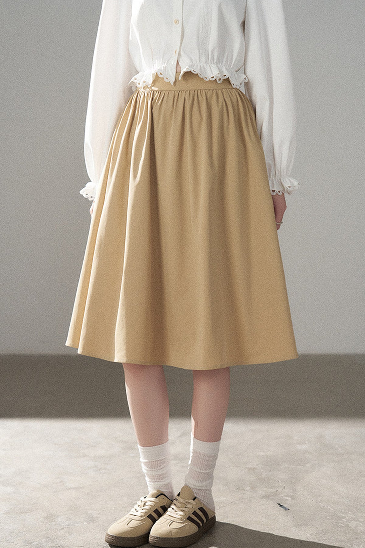 Collar Lantern Sleeve Blouse