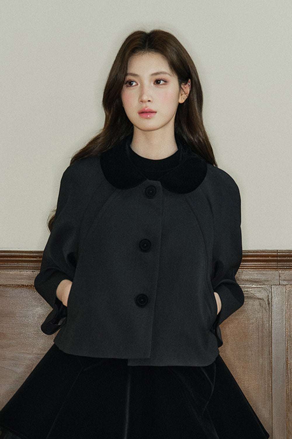 Short Velvet Doll Collar Cape