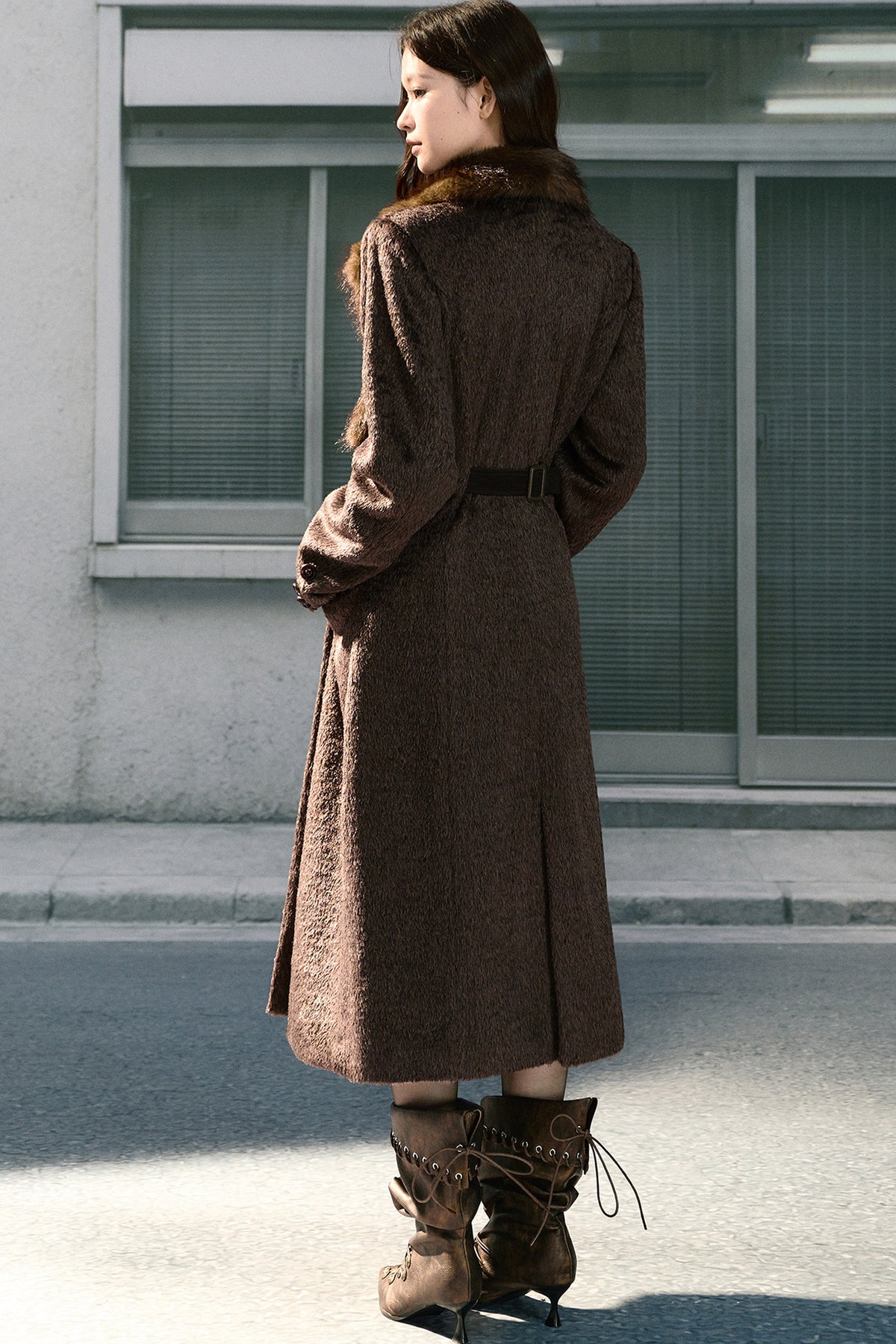 Long Woolen Fur Collar Blazer-Style Coat