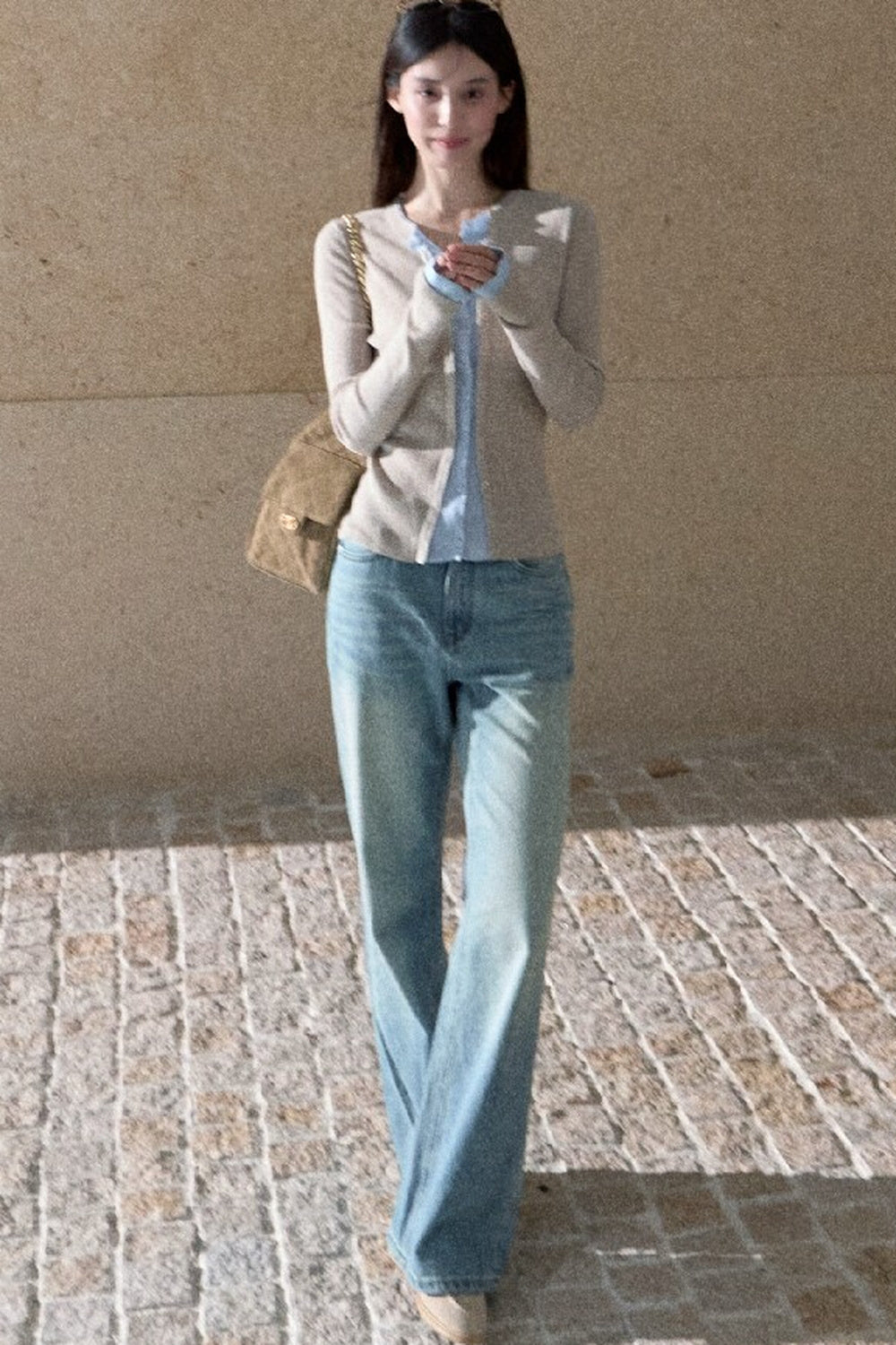 Jeans in denim lavato effetto vintage a gamba dritta