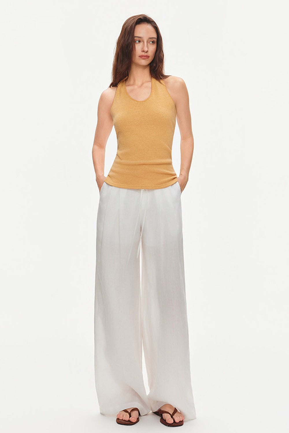 Top in maglia con scollo all’americana annodato