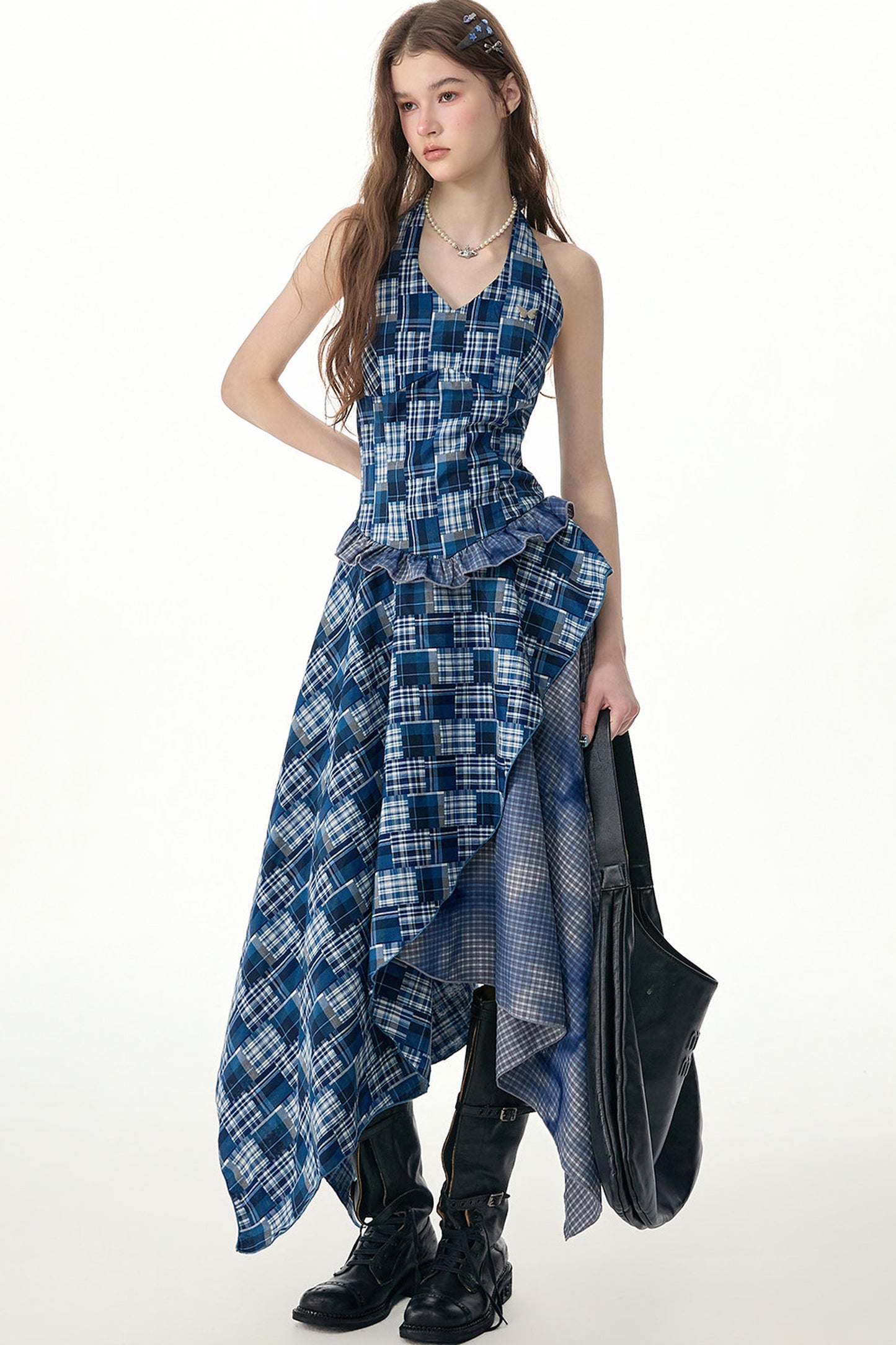 Blau kariertes asymmetrisches Neckholder-Kleid ohne Ärmel