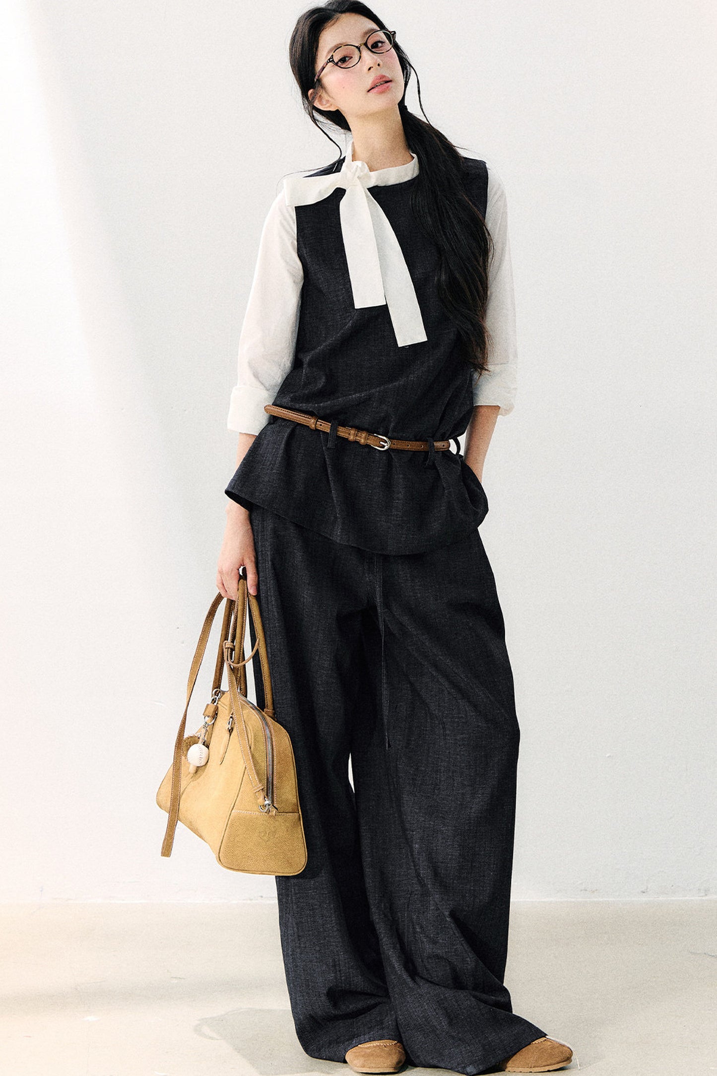 Round Neck Color-Block Ribbon Shirt