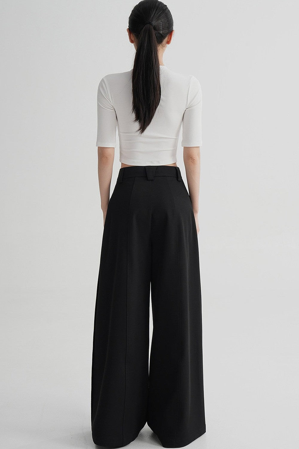 Cropped High Neck Short Sleeve Top