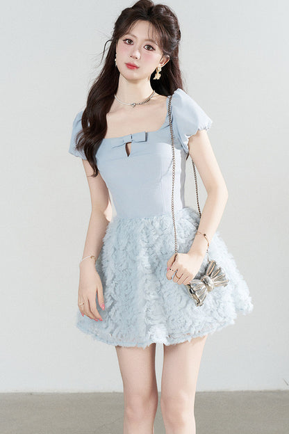 Robe élégante bleue en tulle