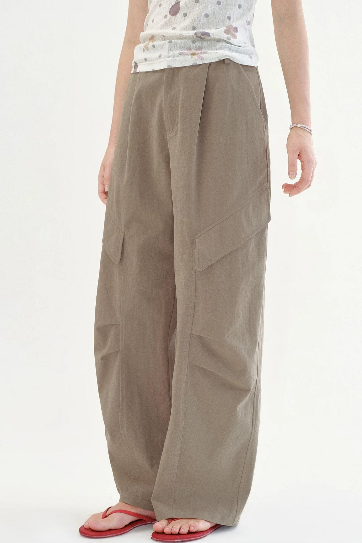 Pantaloni a gamba larga a vita alta