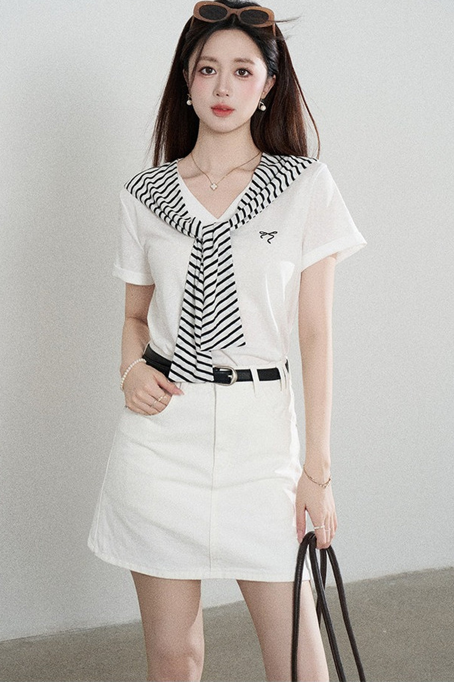 Loose Short-Sleeved Striped Shawl T-Shirt and Denim Skirt Set-Up