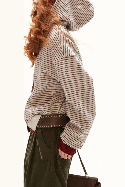 Sudadera holgada de punto a rayas con capucha
