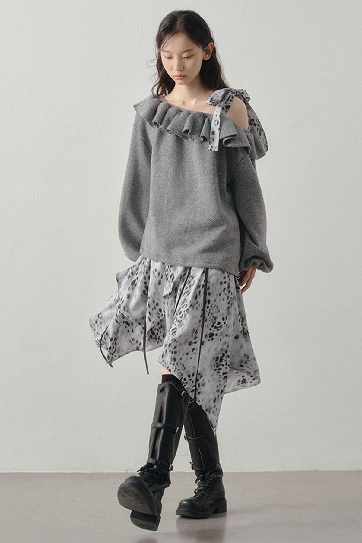 Gray Off-Shoulder Sweater Leopard Skirt Set-Up