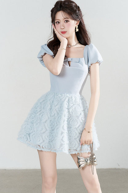 Robe élégante bleue en tulle