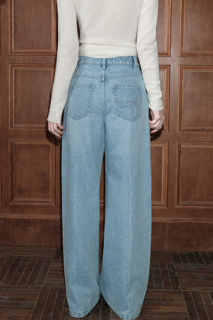 Mid-Waist Crisp Line Wide-Leg Jeans