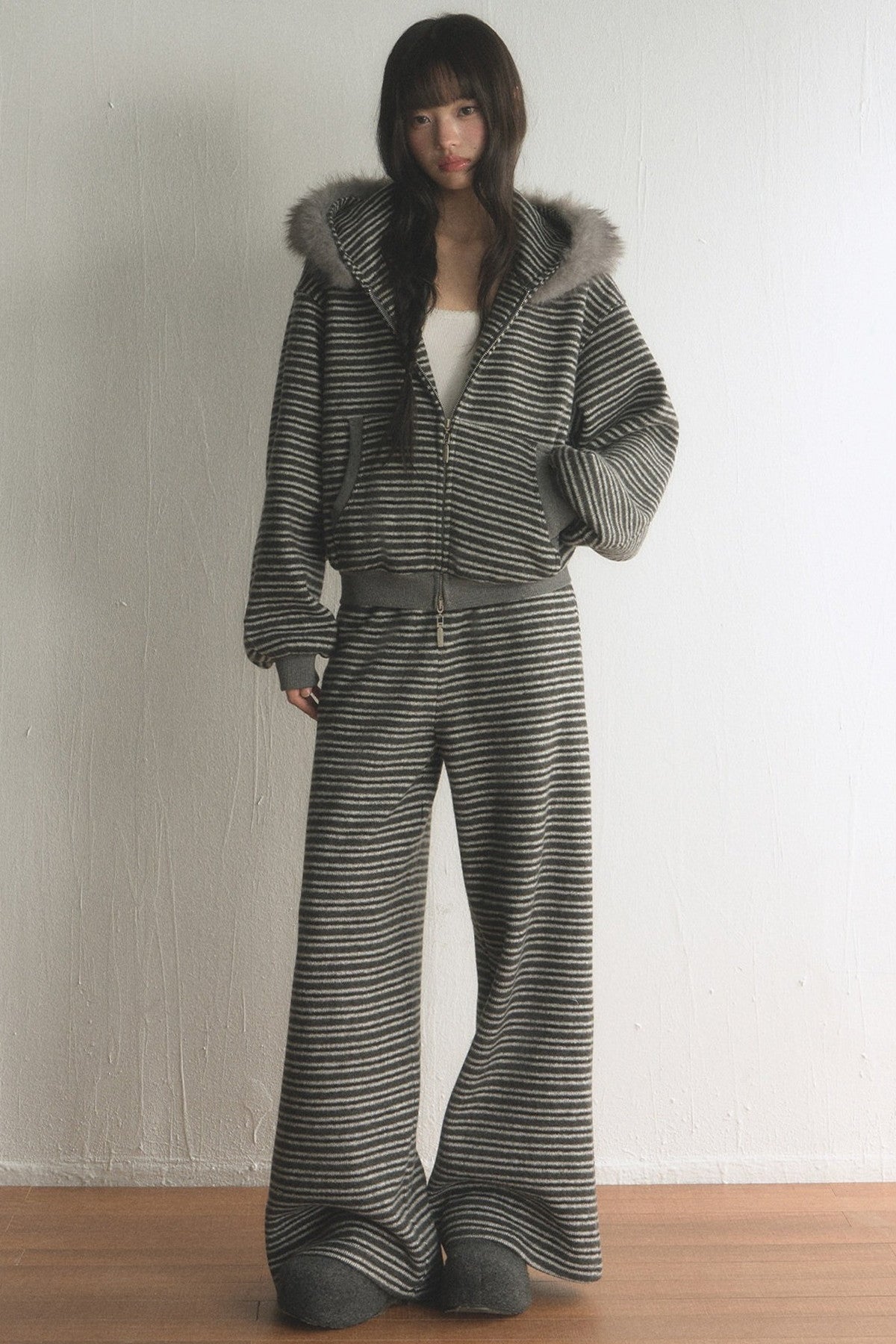 Drapey Loose Elastic Waist Striped Wide-Leg Pants