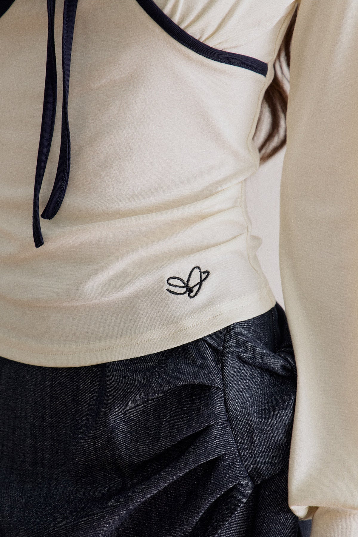 Lyocell V-Neck Tie Long-Sleeve T-Shirt
