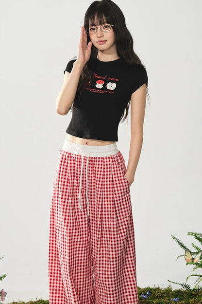 Camiseta de estilo americano con estampado de manzana