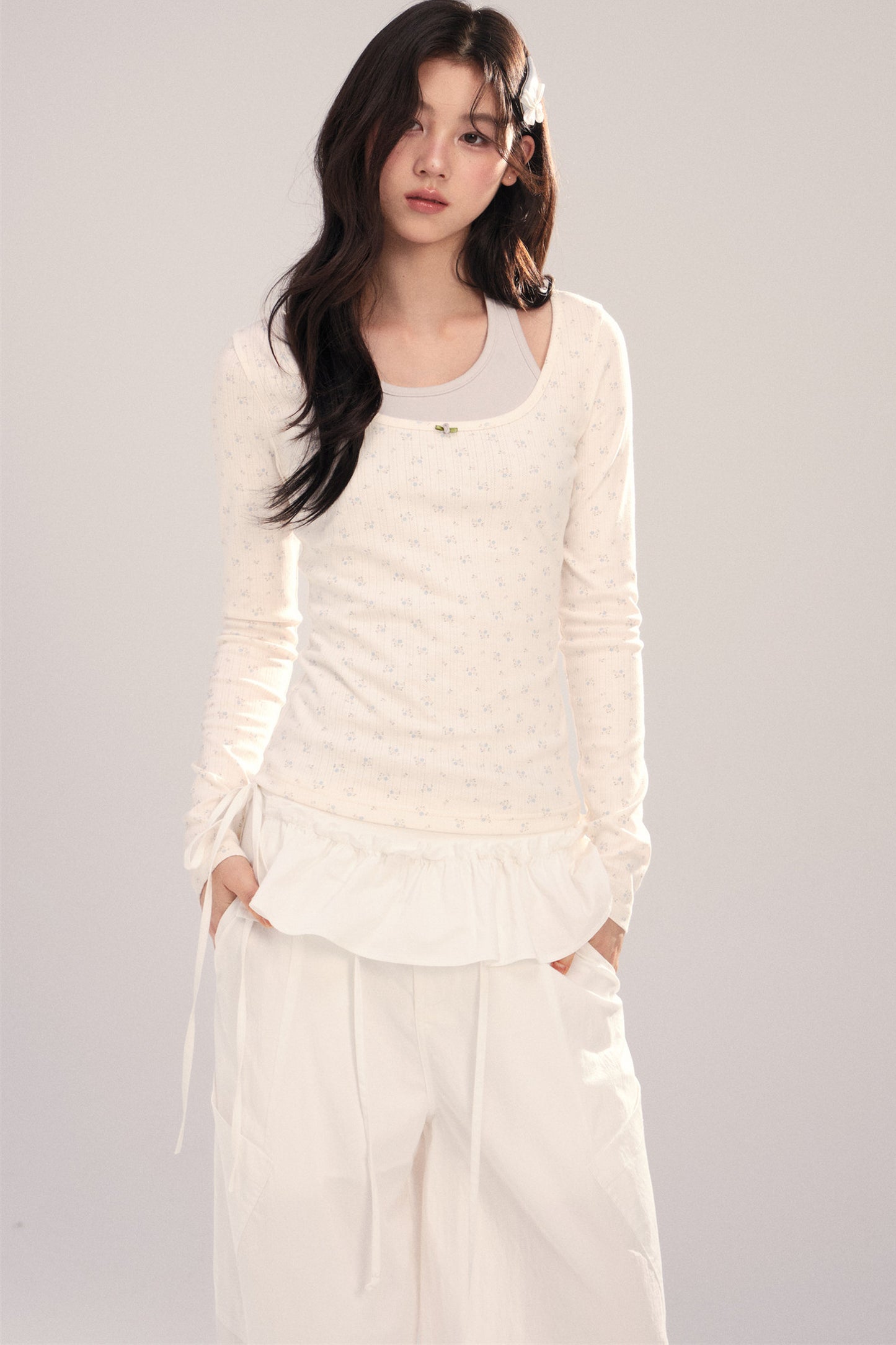 Large U-Neck Floral Long-Sleeve Base T-Shirt Set-Up