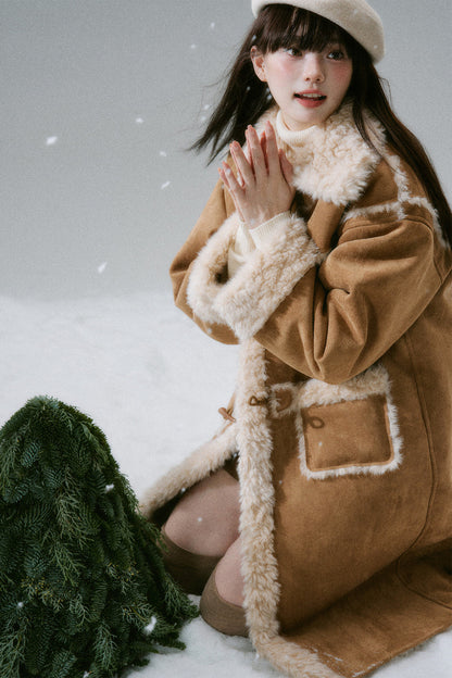 Manteau long à boutons en corne