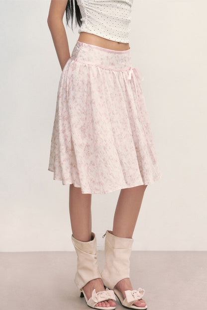 Falda midi de línea A rosa con estampado floral