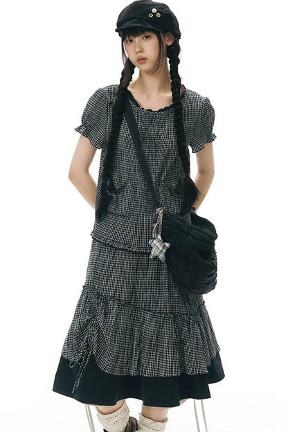 Conjunto de camisa y falda de cuadros con tapeta con volantes