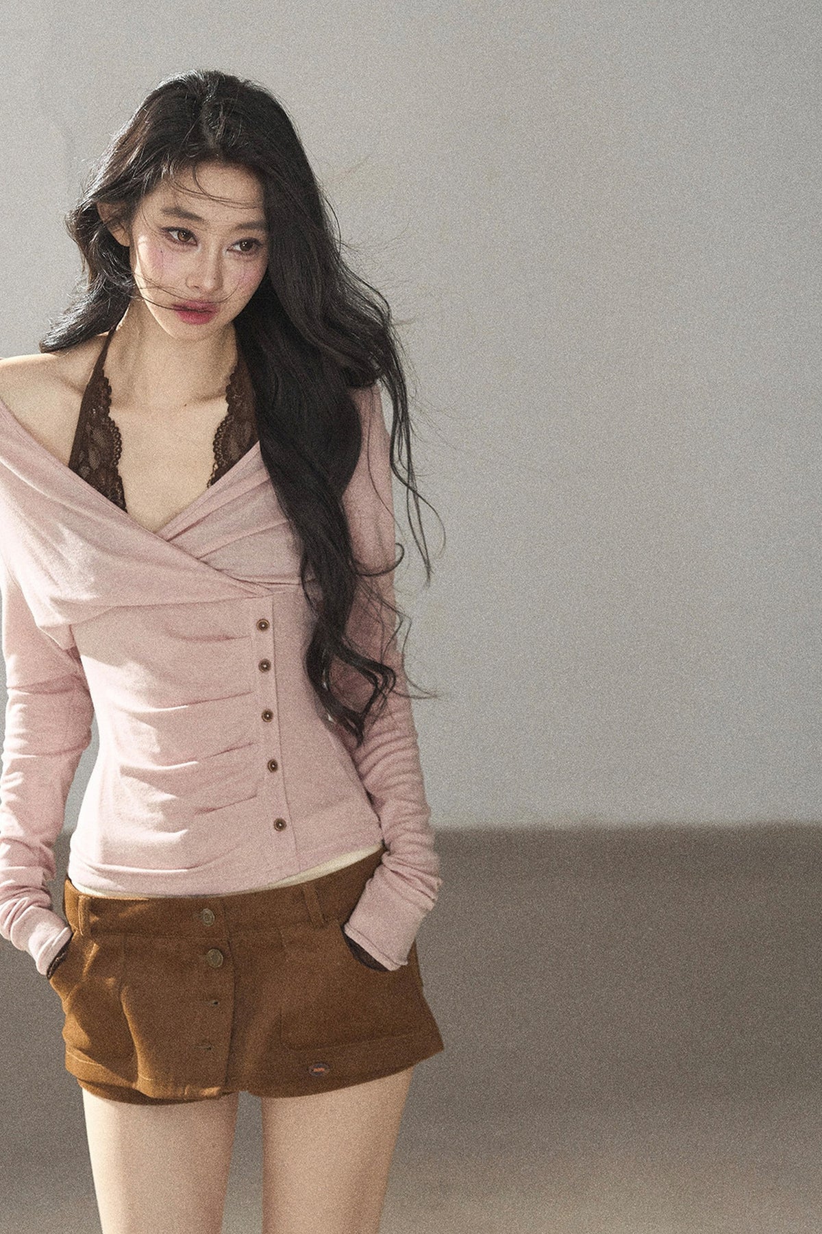 Long-Sleeve Halter Lace T-Shirt