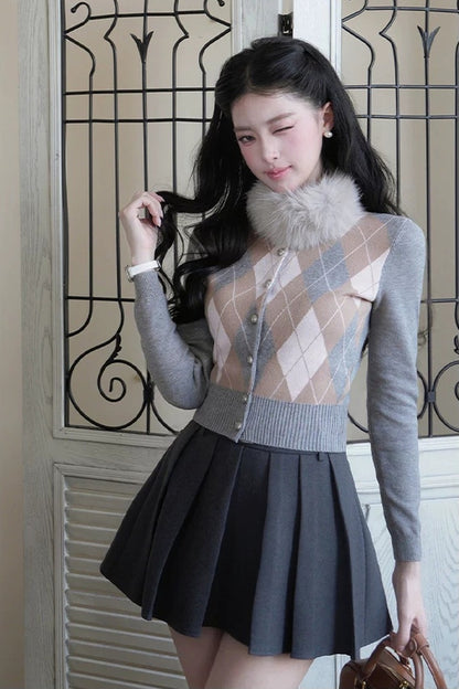 Plush Fur Collar Argyle Neck Warmer