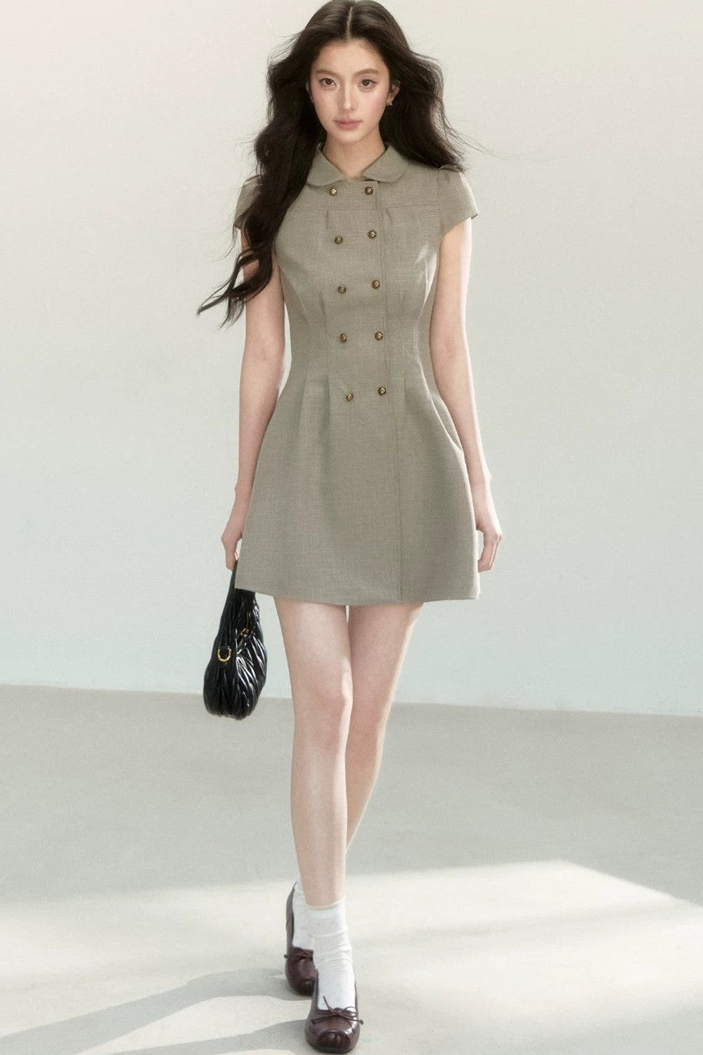 Retro-Preppy-Kleid mit Puppenkragen