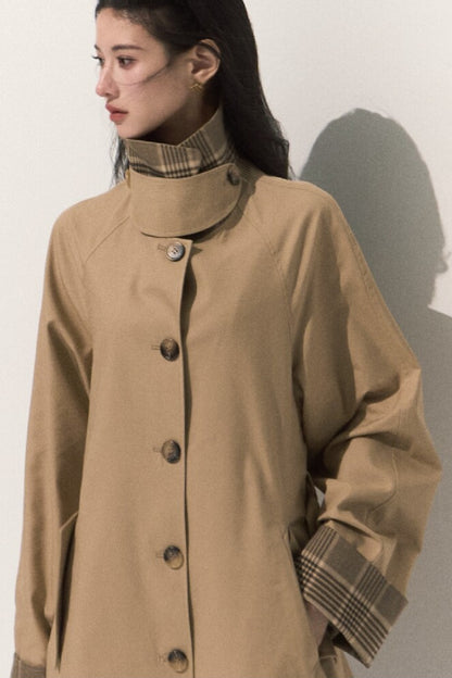 Trench-coat à carreaux à col montant