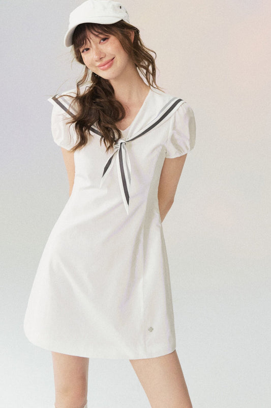 Robe à manches courtes style marin