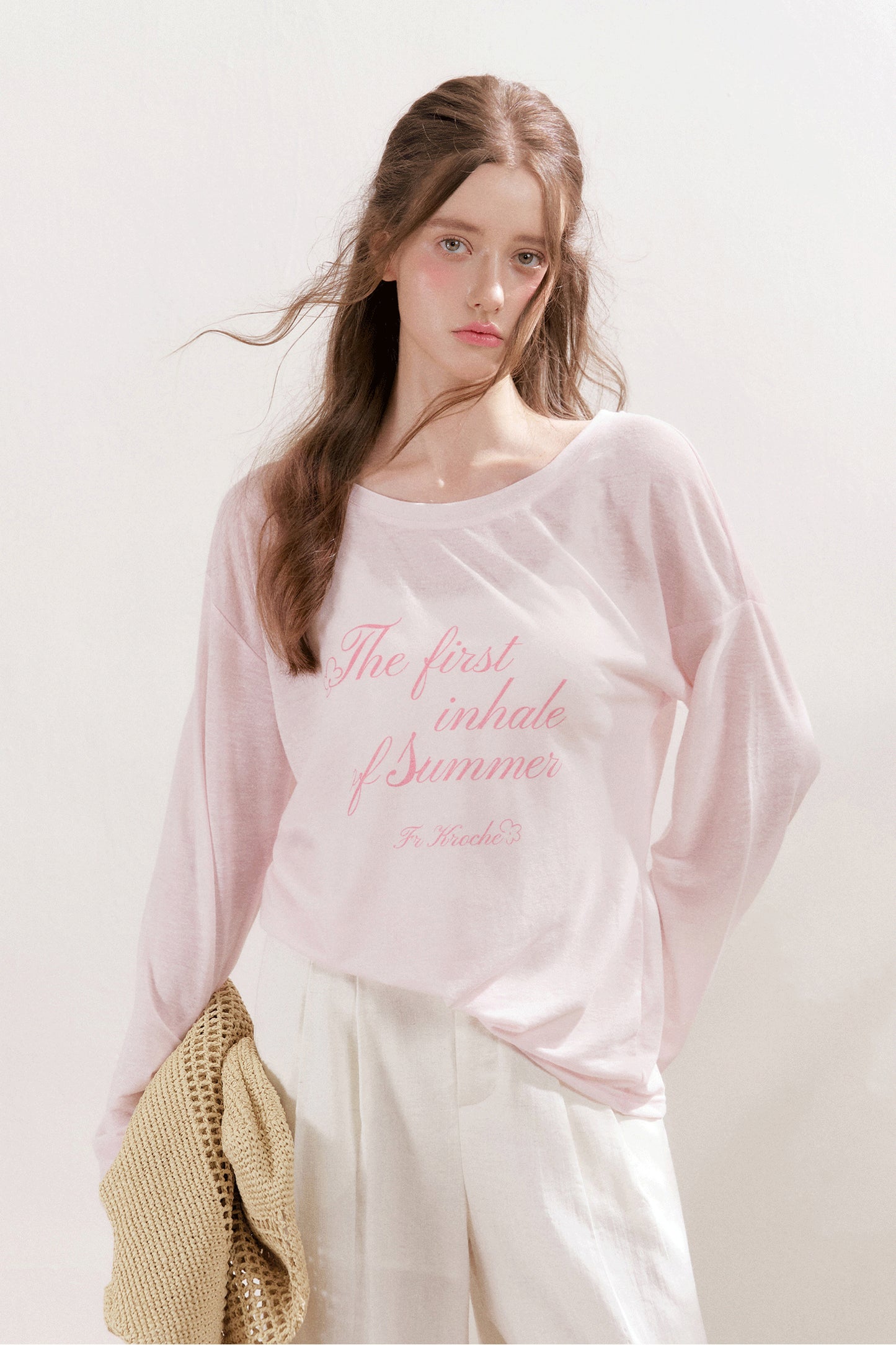 Blusa in lino con stampa a lettere e fiocco di neve