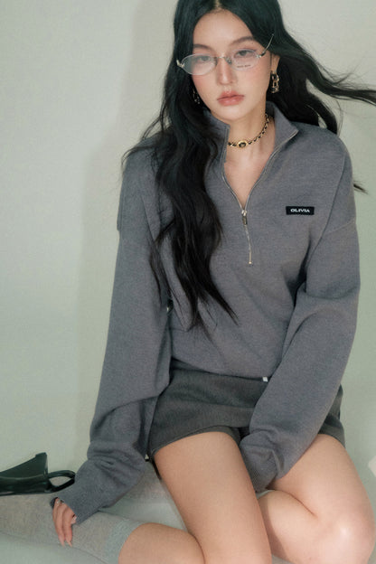 Completo a maglia grigio con top con collo alla coreana e pantaloni