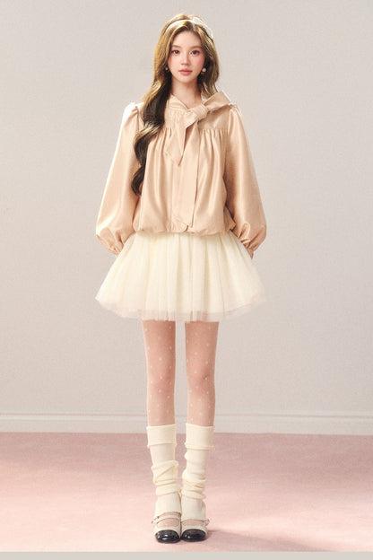 Trench coat color moka autunnale stile mantella