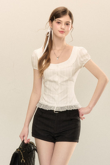 Camicia delicata a maniche corte