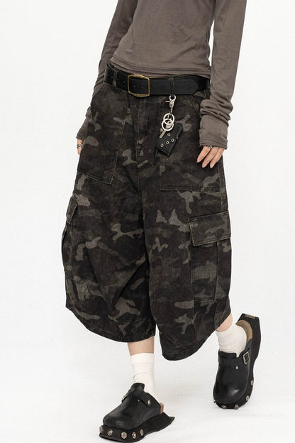 Pantaloni mimetici rétro a gamba larga