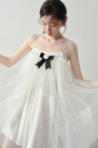 Robe à bretelles en résille française
