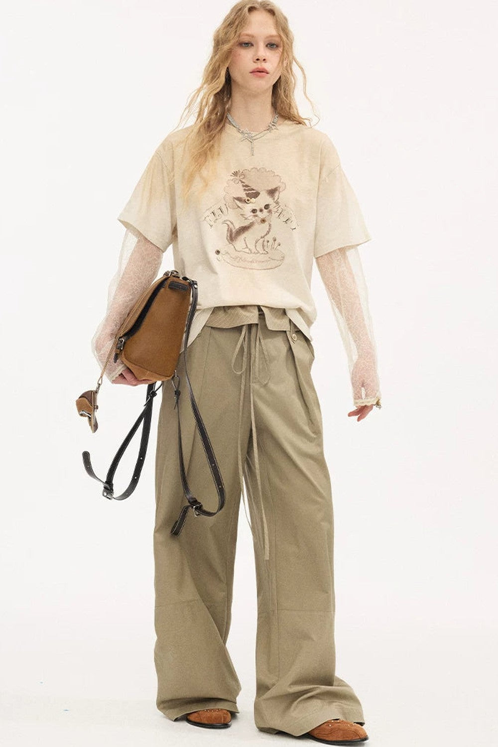 T-shirt vintage effetto consumato con stampa gattino